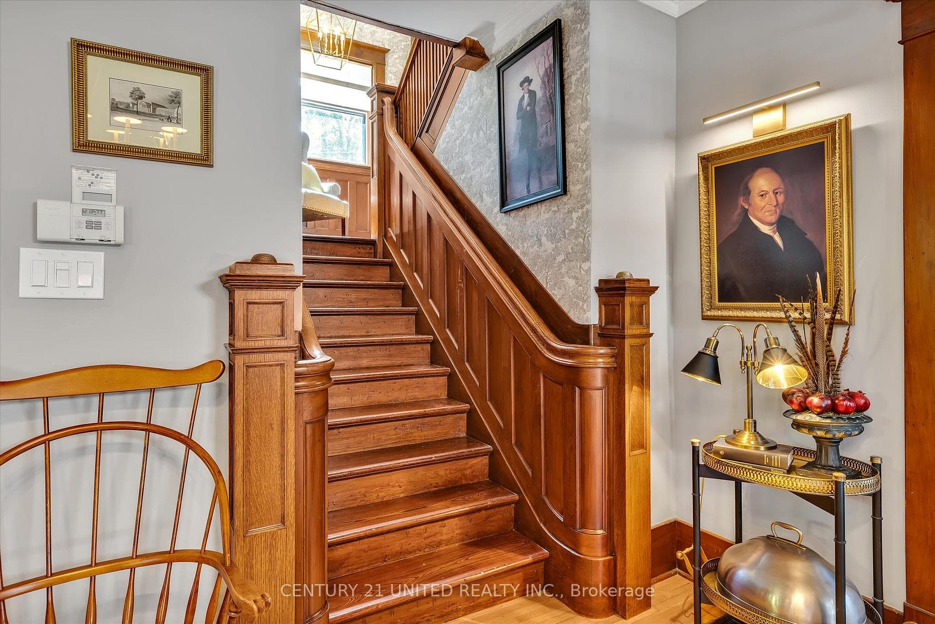 466 Weller Street photo 13