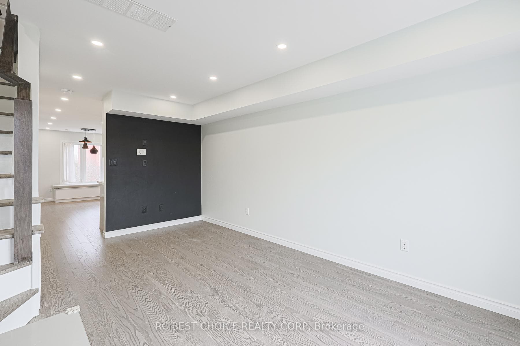 10 Merchant Lane Unit 233 photo 11