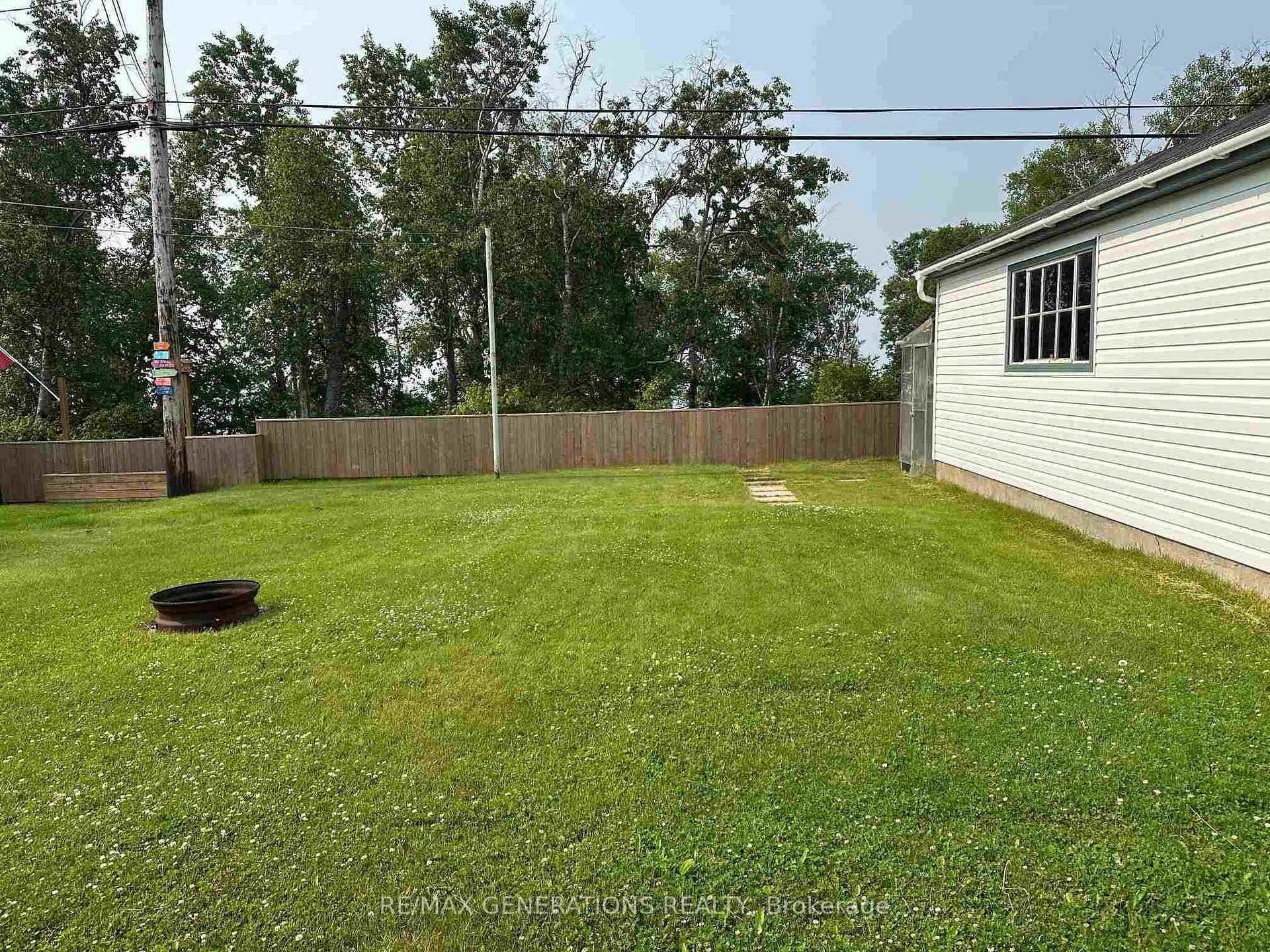 18 Elizabeth Avenue photo 4