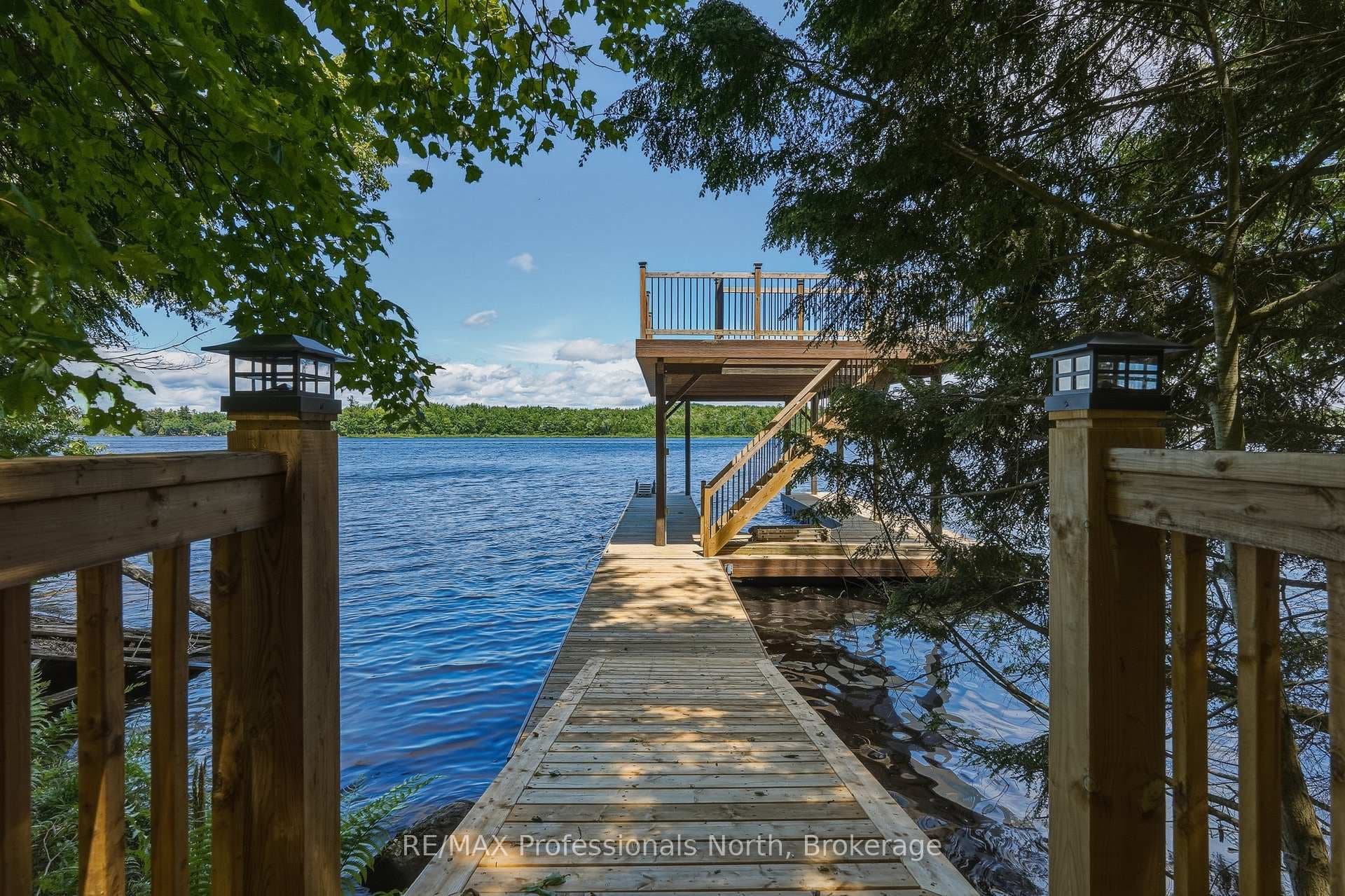 1666 Beaumont Drive photo 46