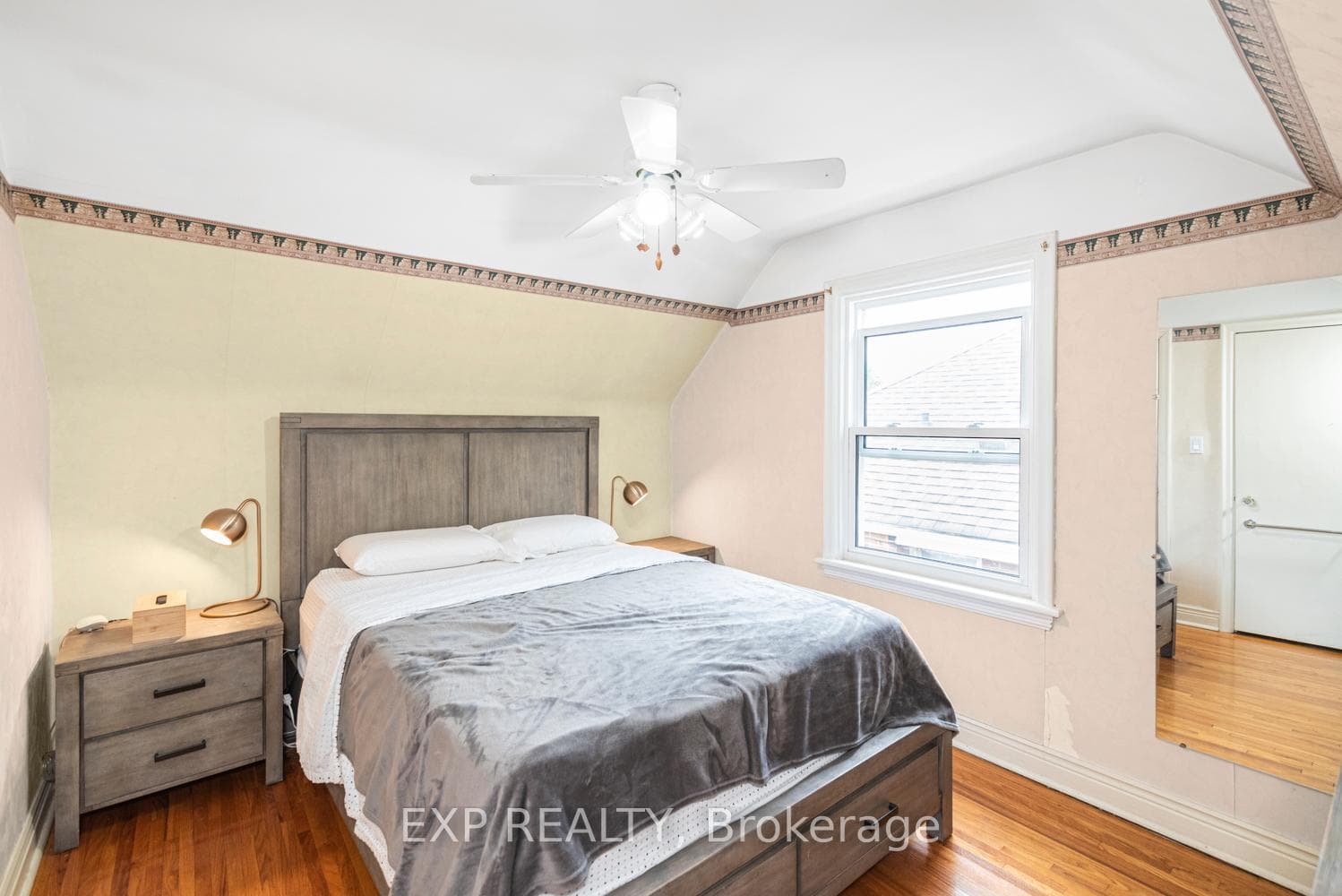 47 Ipswich Road photo 16