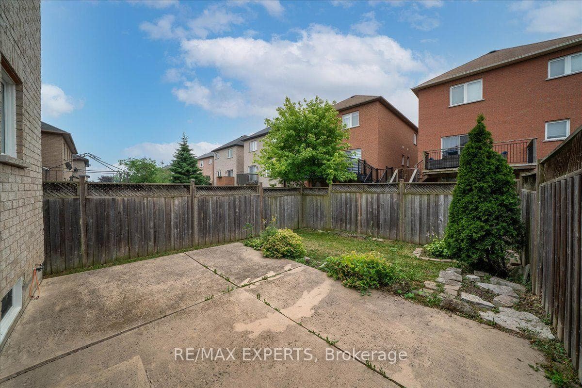 12 Silvervalley Drive photo 44