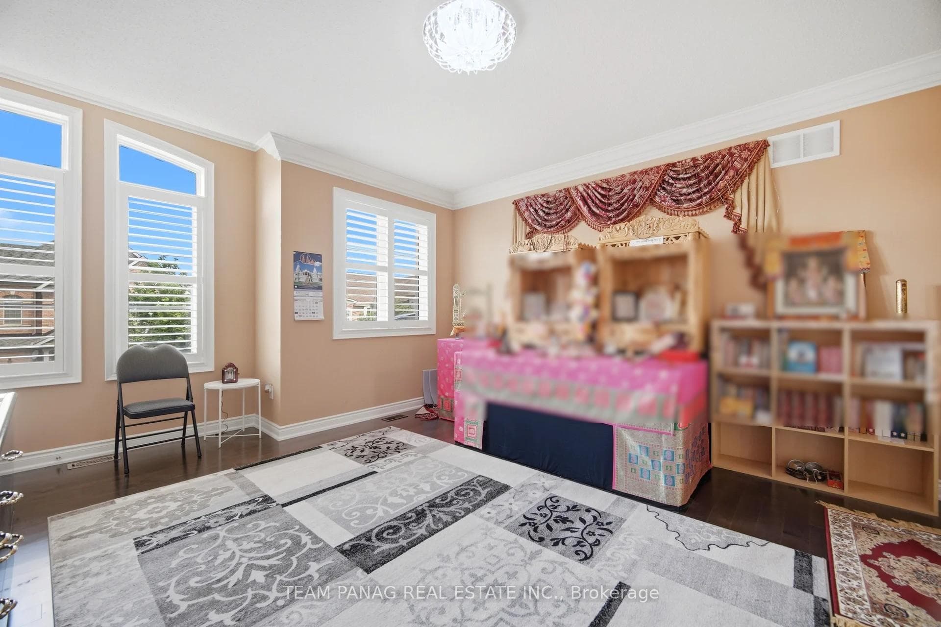 19 Falkland Road photo 32