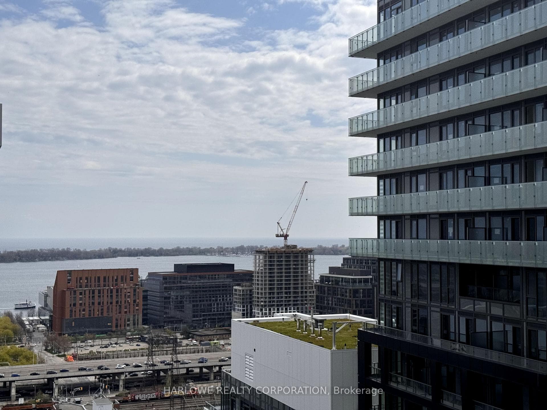 70 Princess Street Unit 2515 E photo 19
