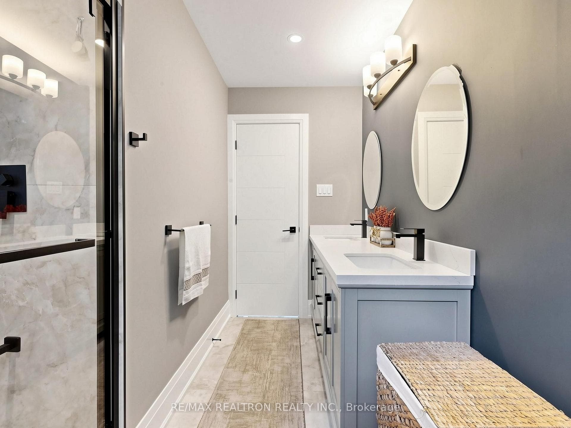 132 Stilecroft Drive photo 34
