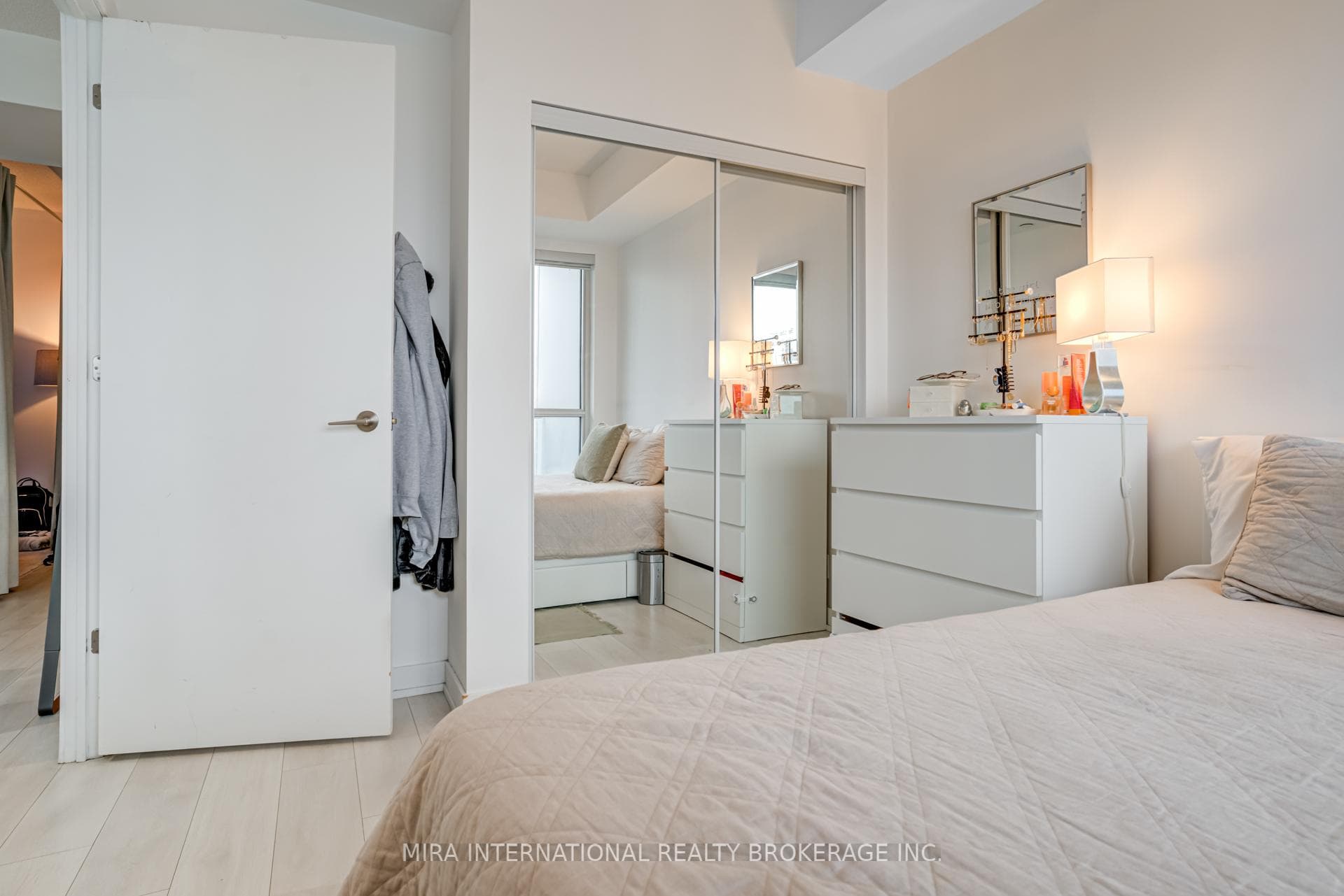 2220 Lake Shore Boulevard Unit 3905 photo 16