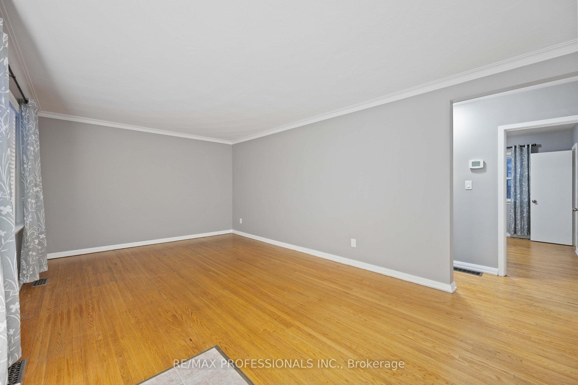 89 Jessie Street photo 5