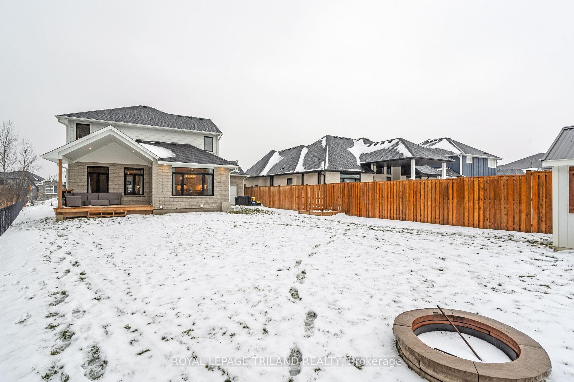 42 Cedarvale Lane photo 43