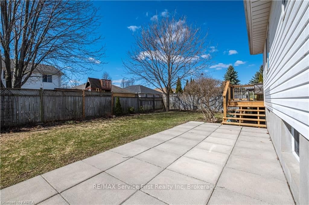 405 MORIN Avenue photo 40