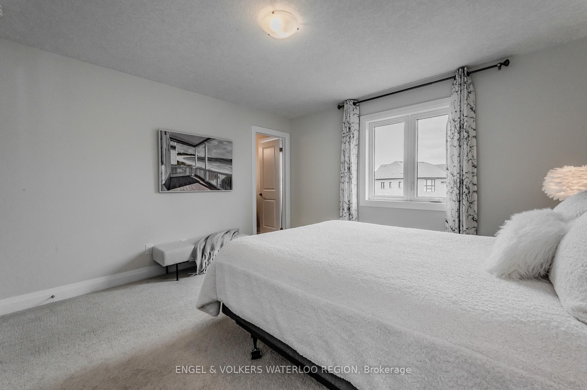 6 Greyhawk Street photo 24