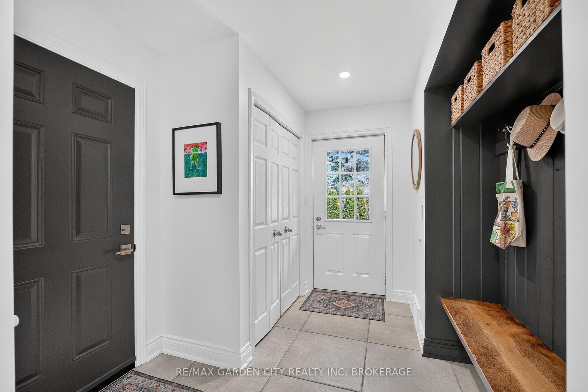 656 Memorial Drive photo 23