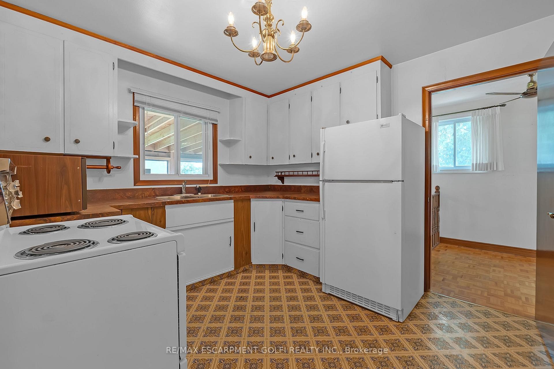 42 Deerhurst Road photo 9