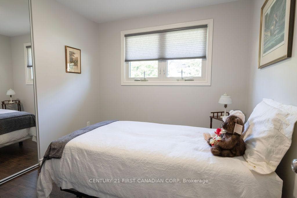 252 Rapley Street photo 12