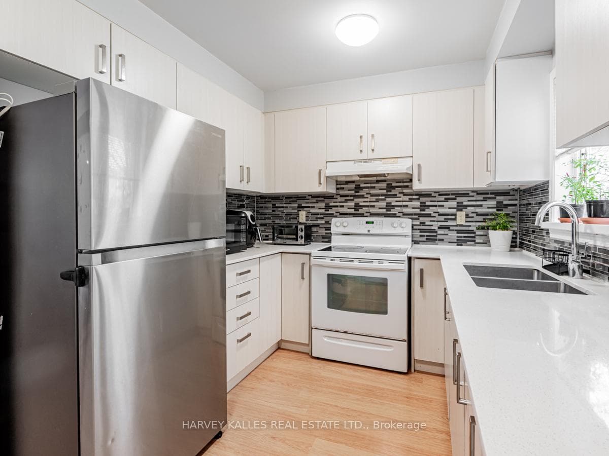 150 Pinery Trail Unit 16 photo 14