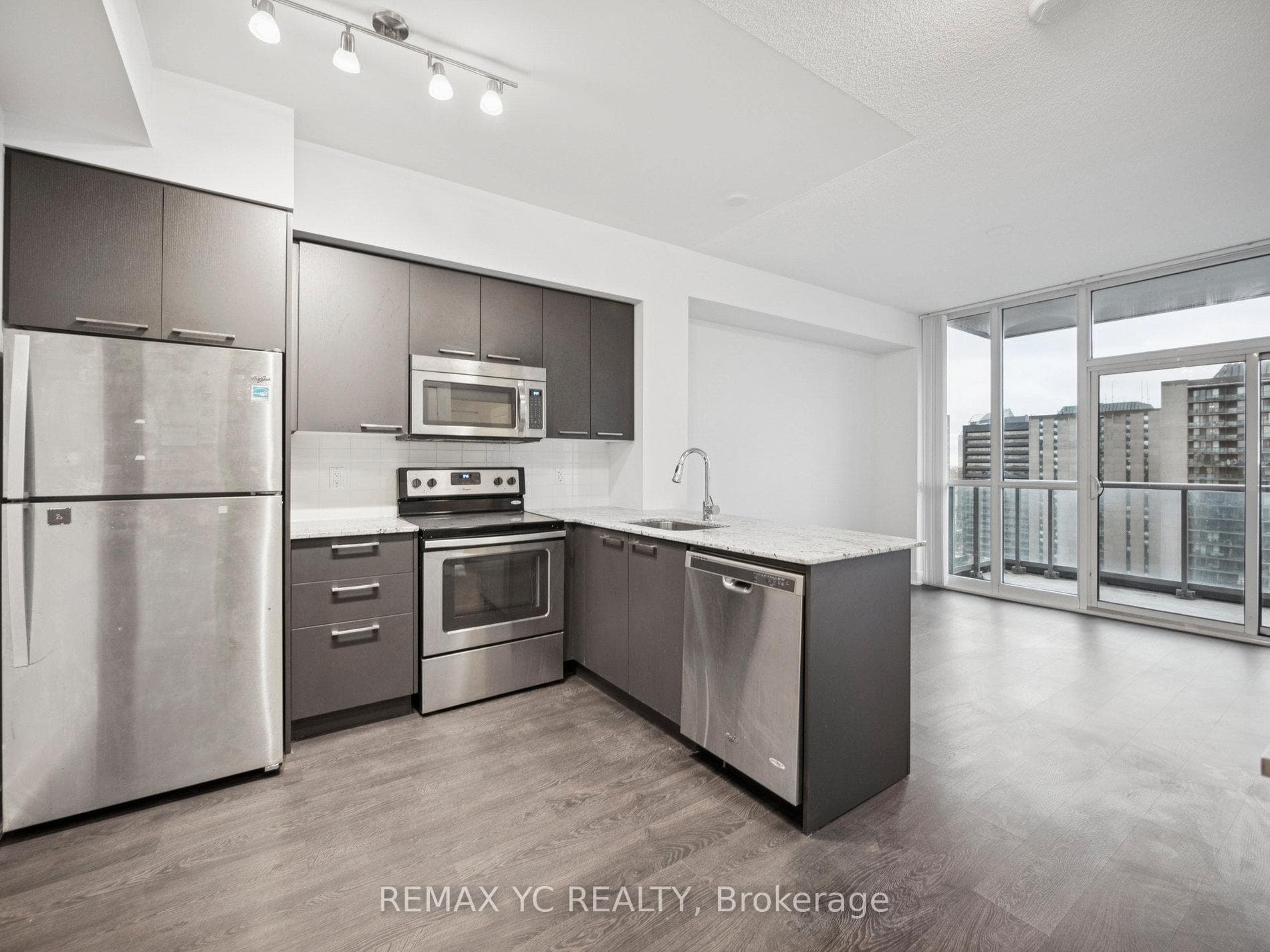 88 Sheppard Avenue Unit 2305 photo 3