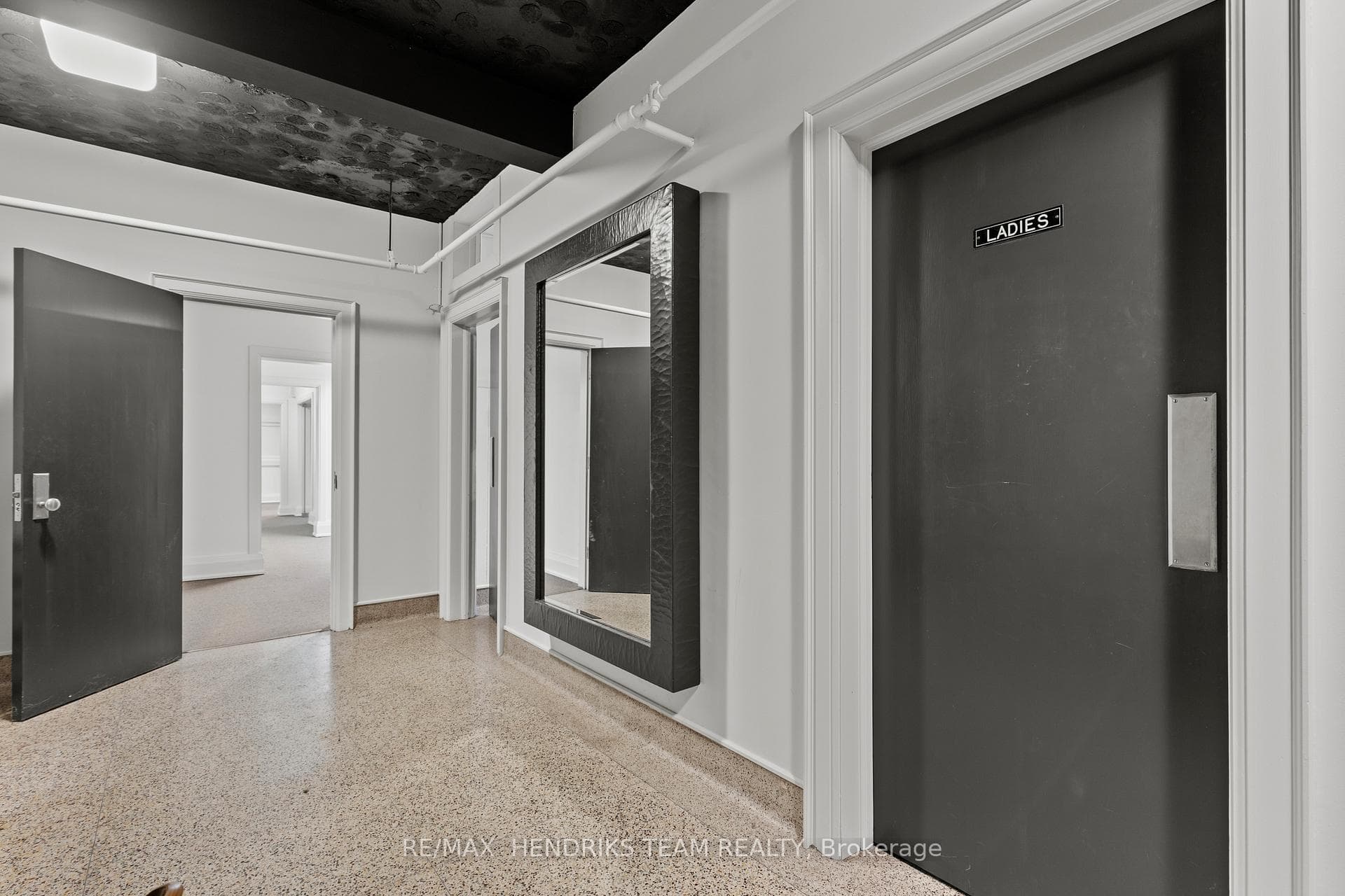 145 KING Street Unit Lower Level photo 18