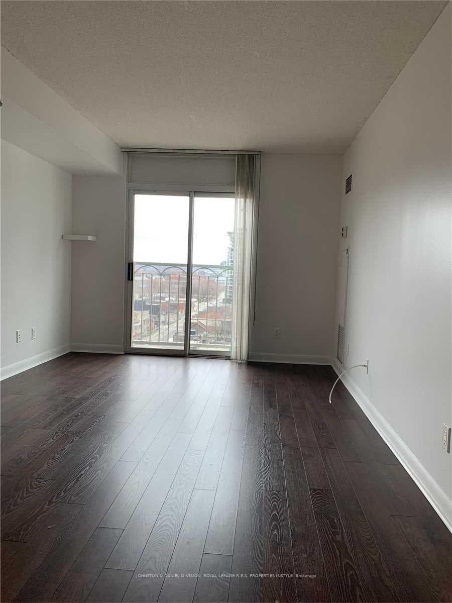 323 Richmond Street Unit 1214 photo 9