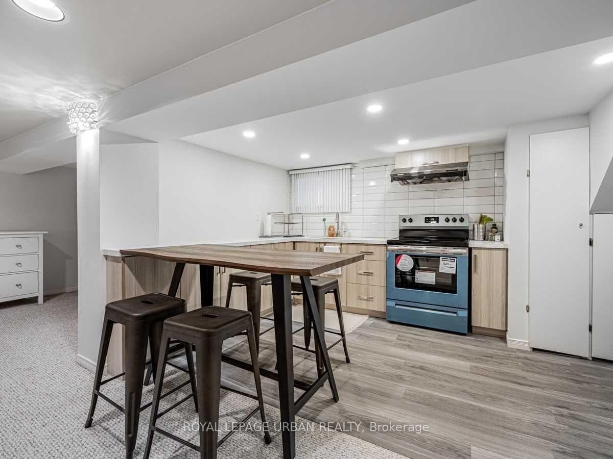 377 Mortimer Avenue Unit Bsmt photo 5