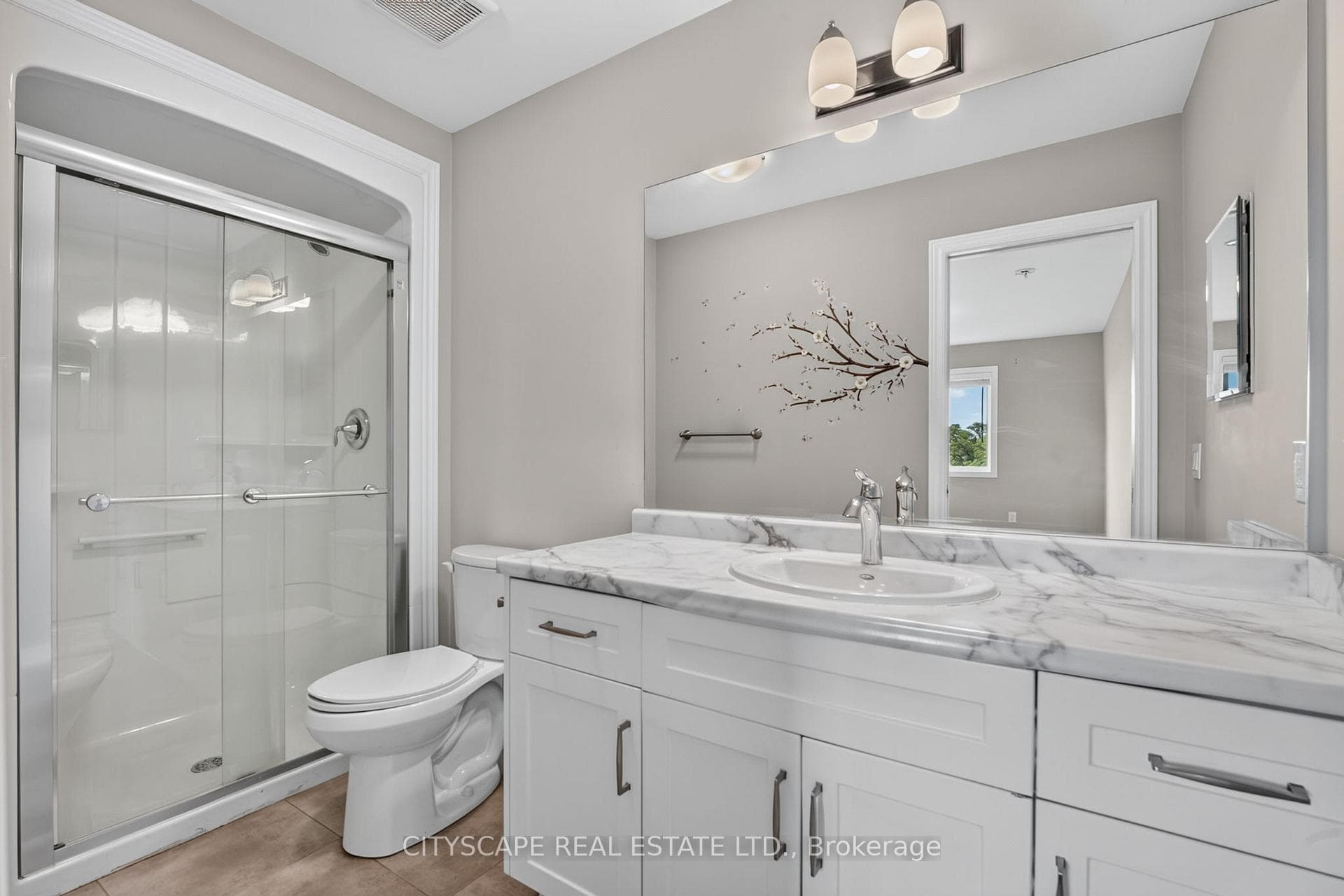 27 Lamb Crescent photo 24