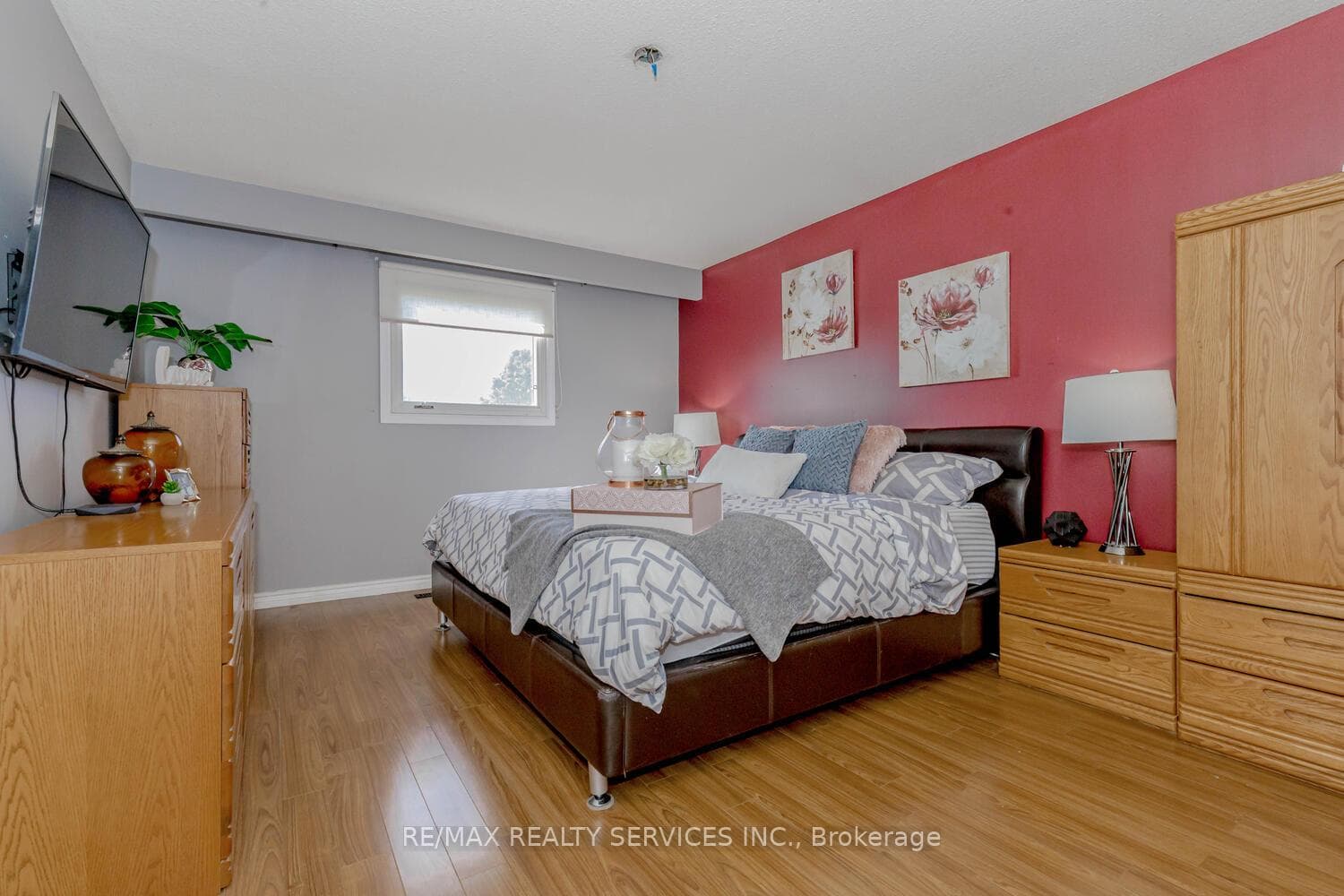 32 Simmons Boulevard photo 15