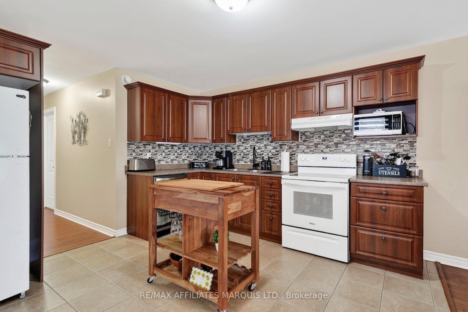 41 Blackburn Drive photo 7