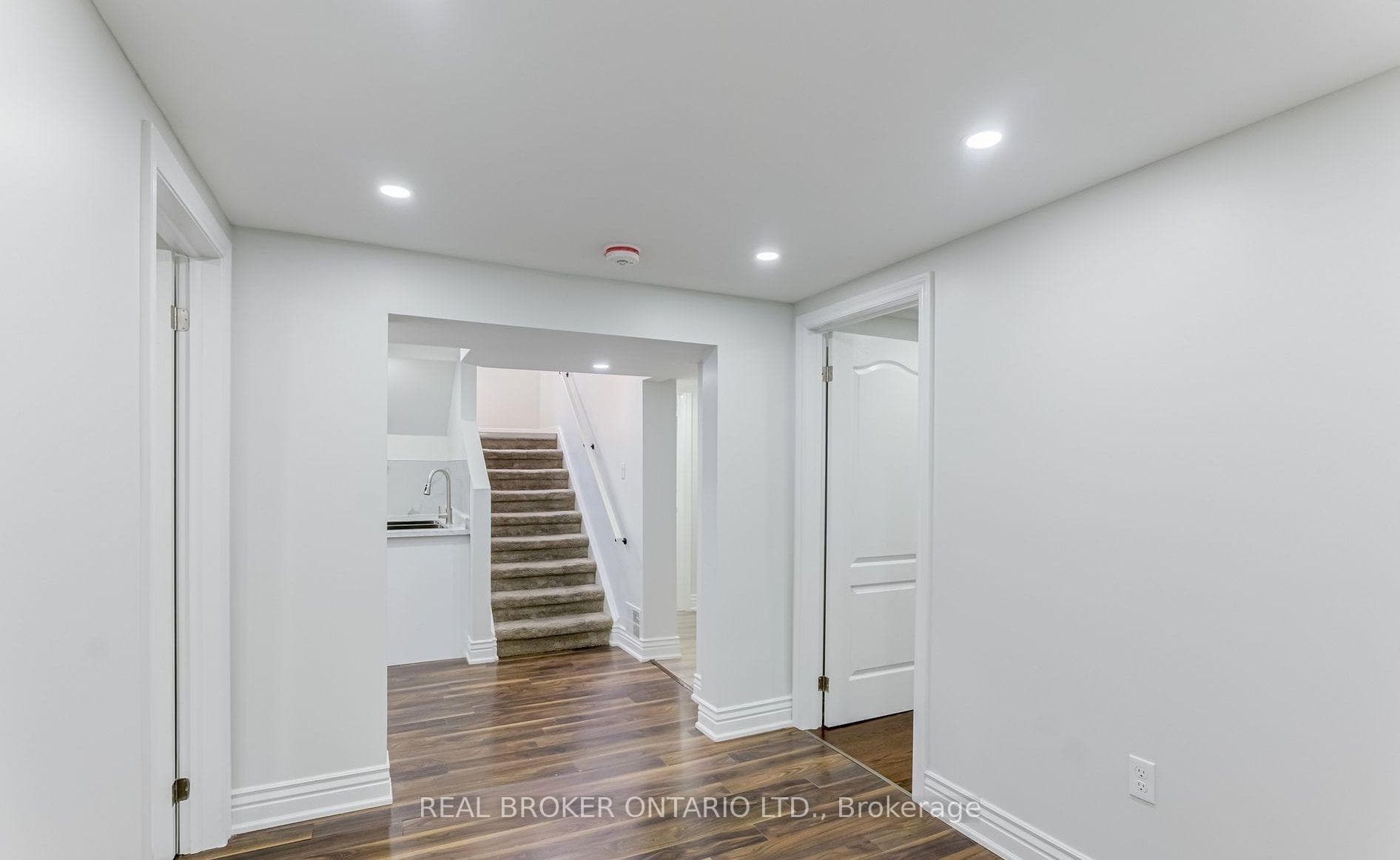 47 Rotary Drive photo 17