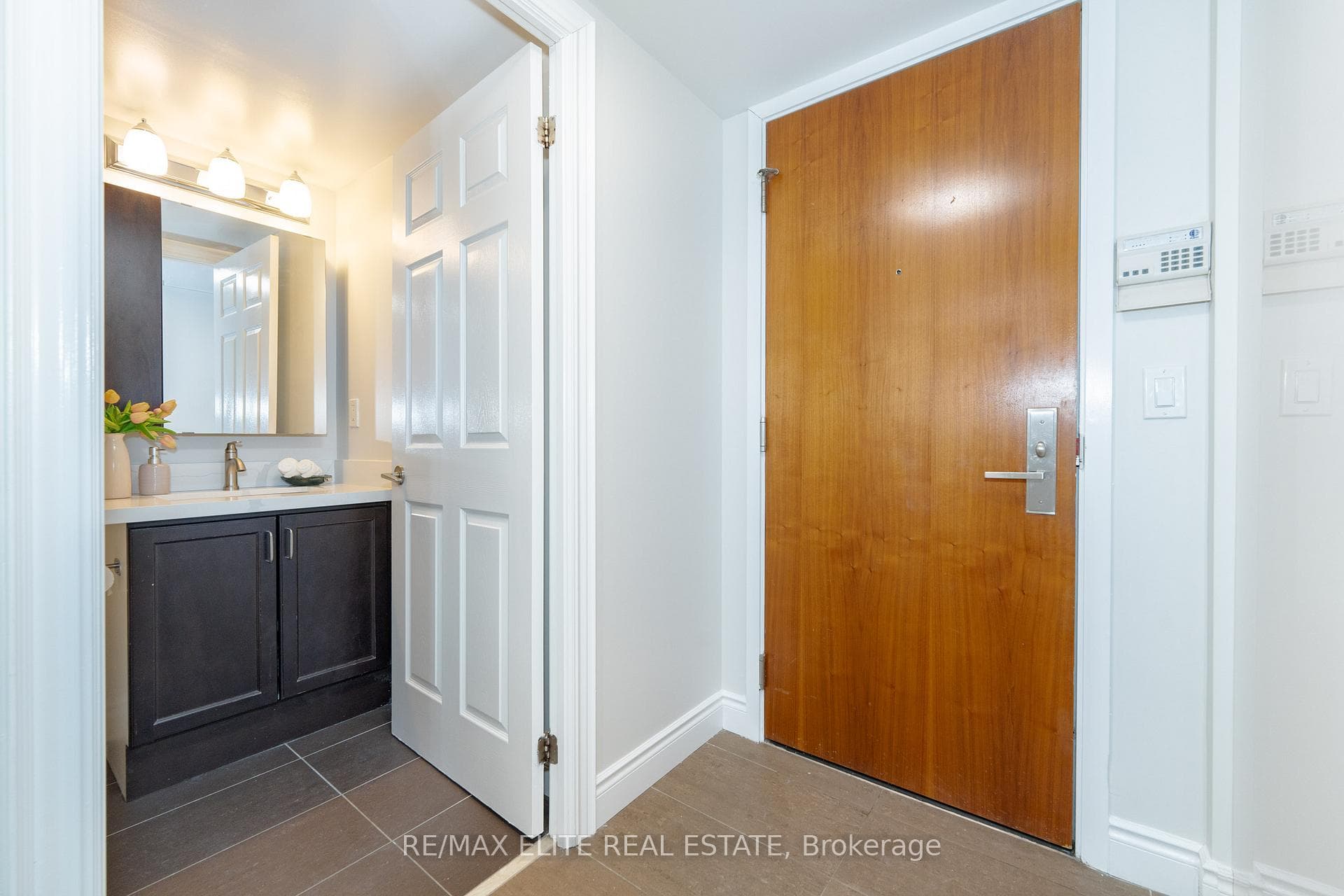 39 Galleria Parkway Unit 616 photo 3