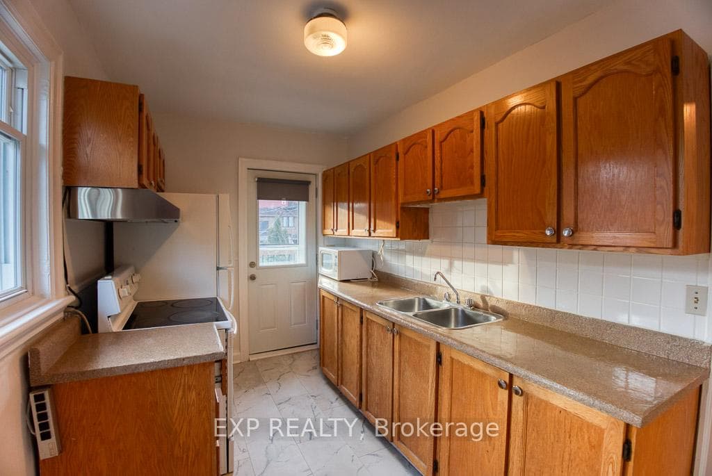 448 Holland Avenue photo 48