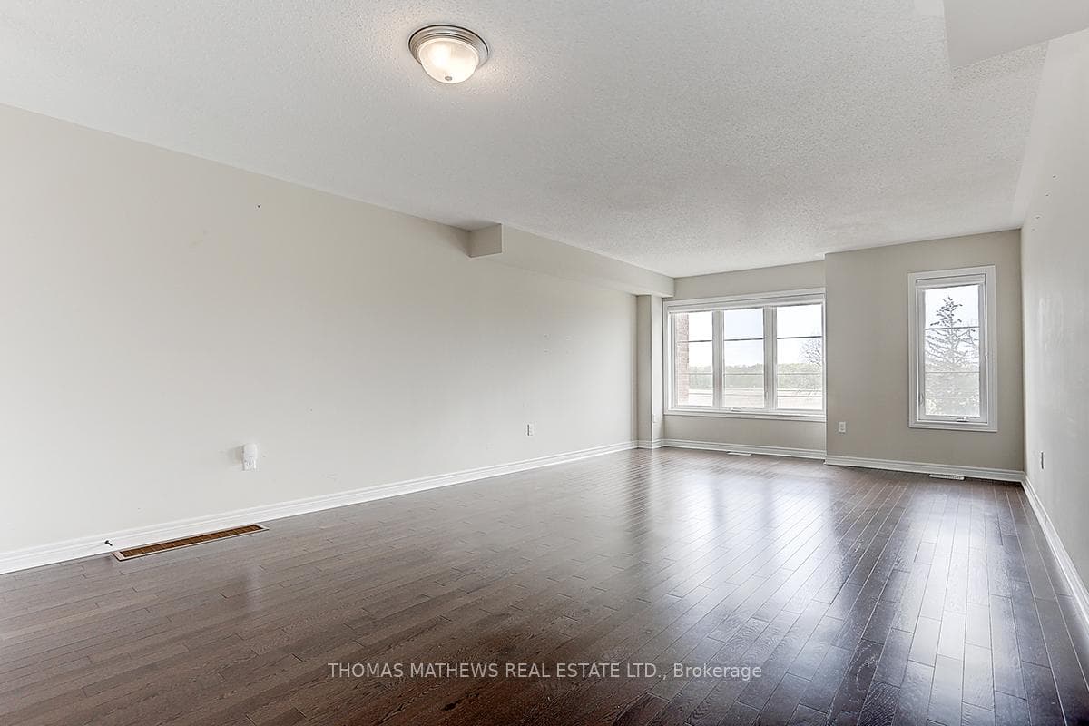 67 Padbury Trail photo 9