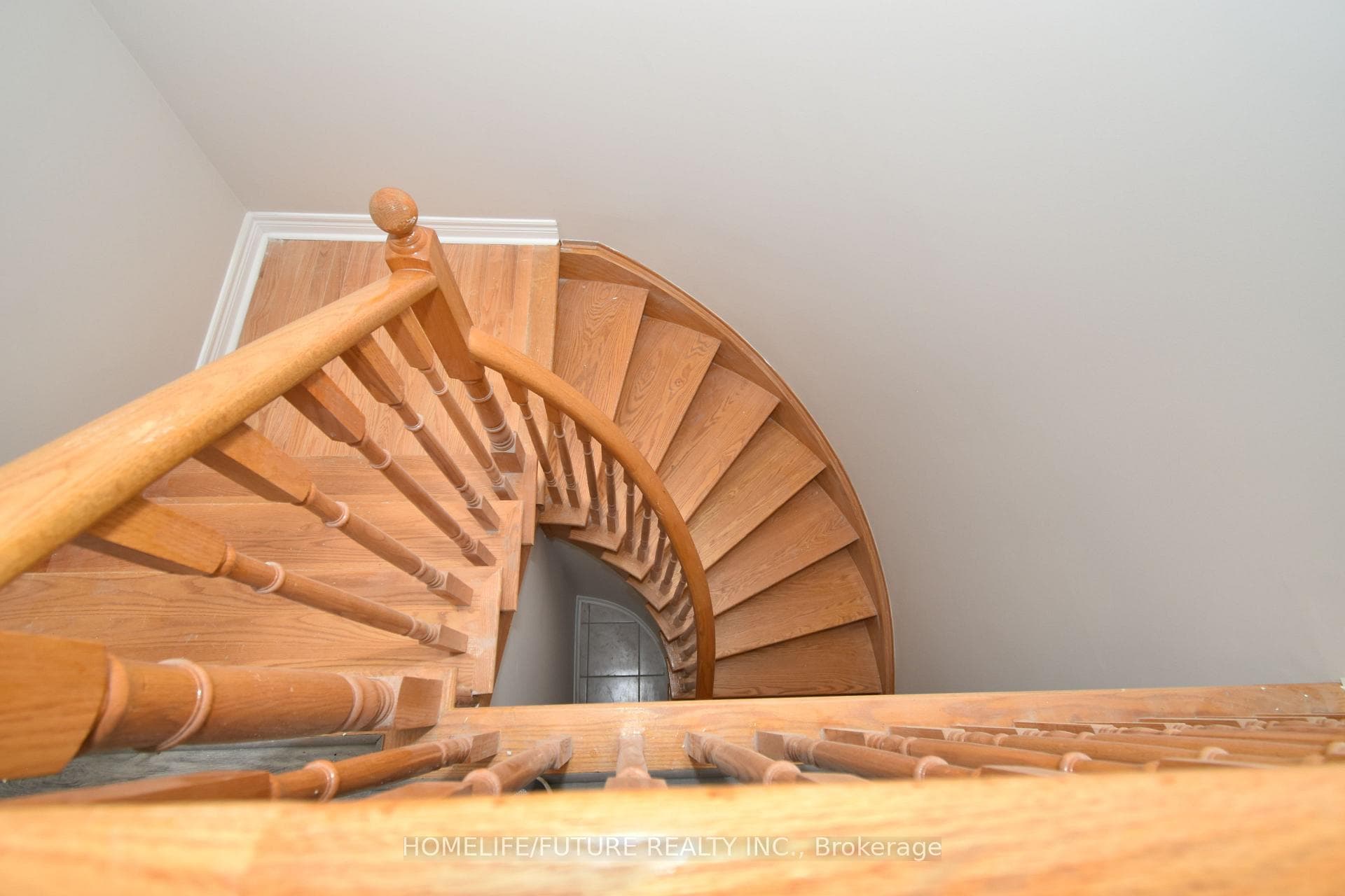 626 Highglen Avenue photo 35