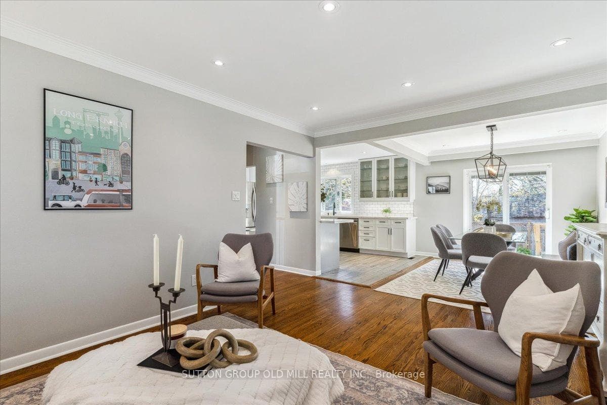 2A Elton Crescent photo 4