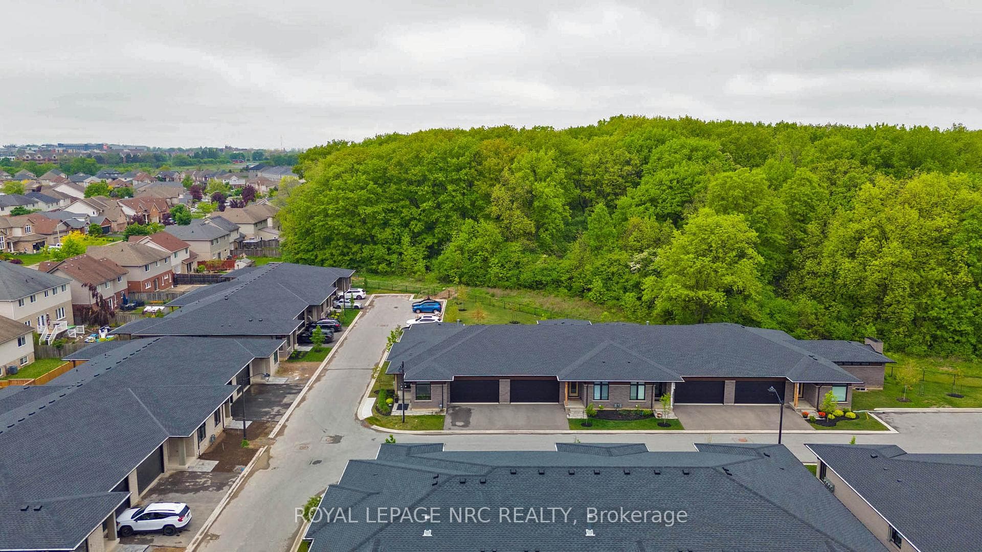 300 Richmond Street Unit 13 photo 2