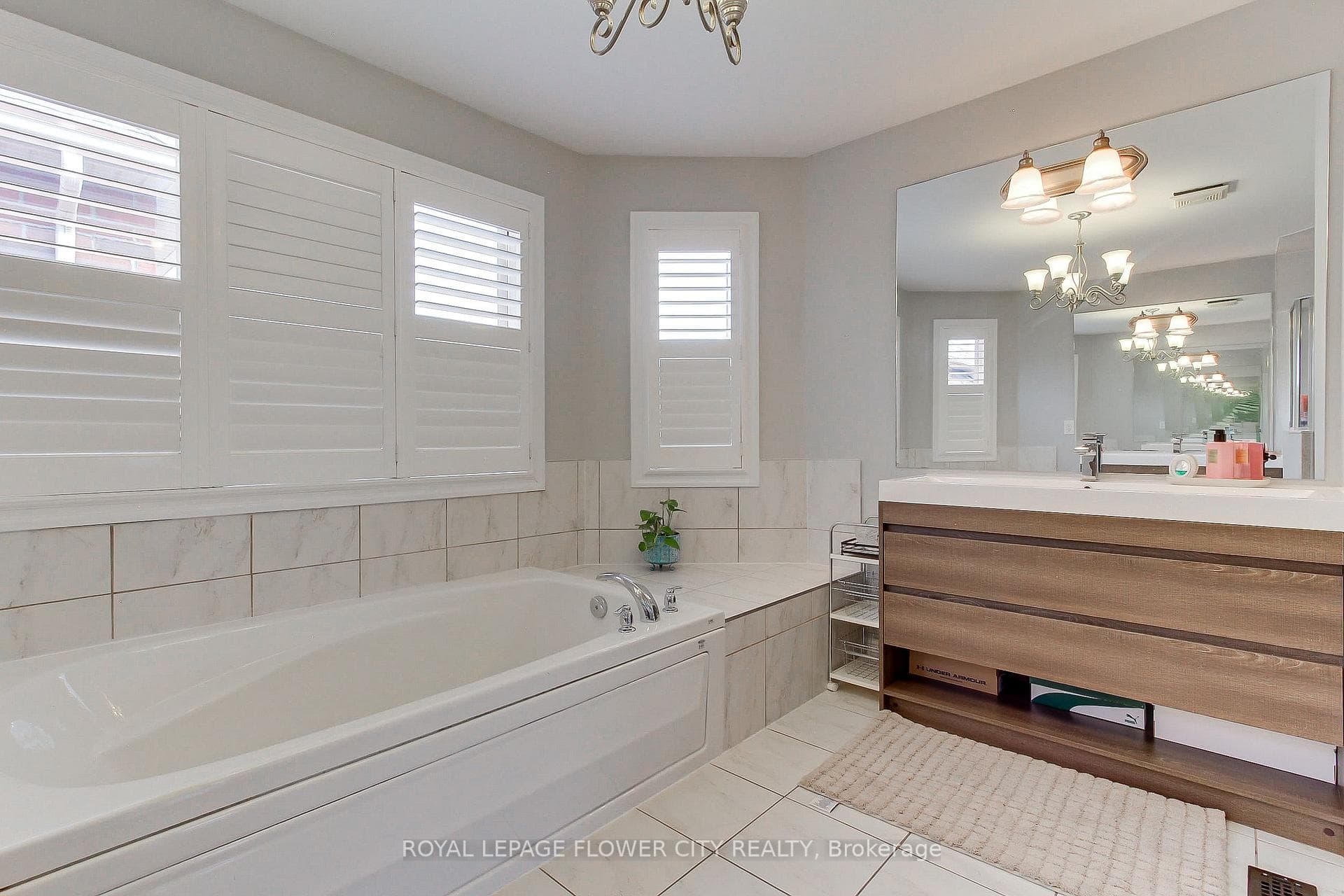 124 Playfair Terrace photo 29