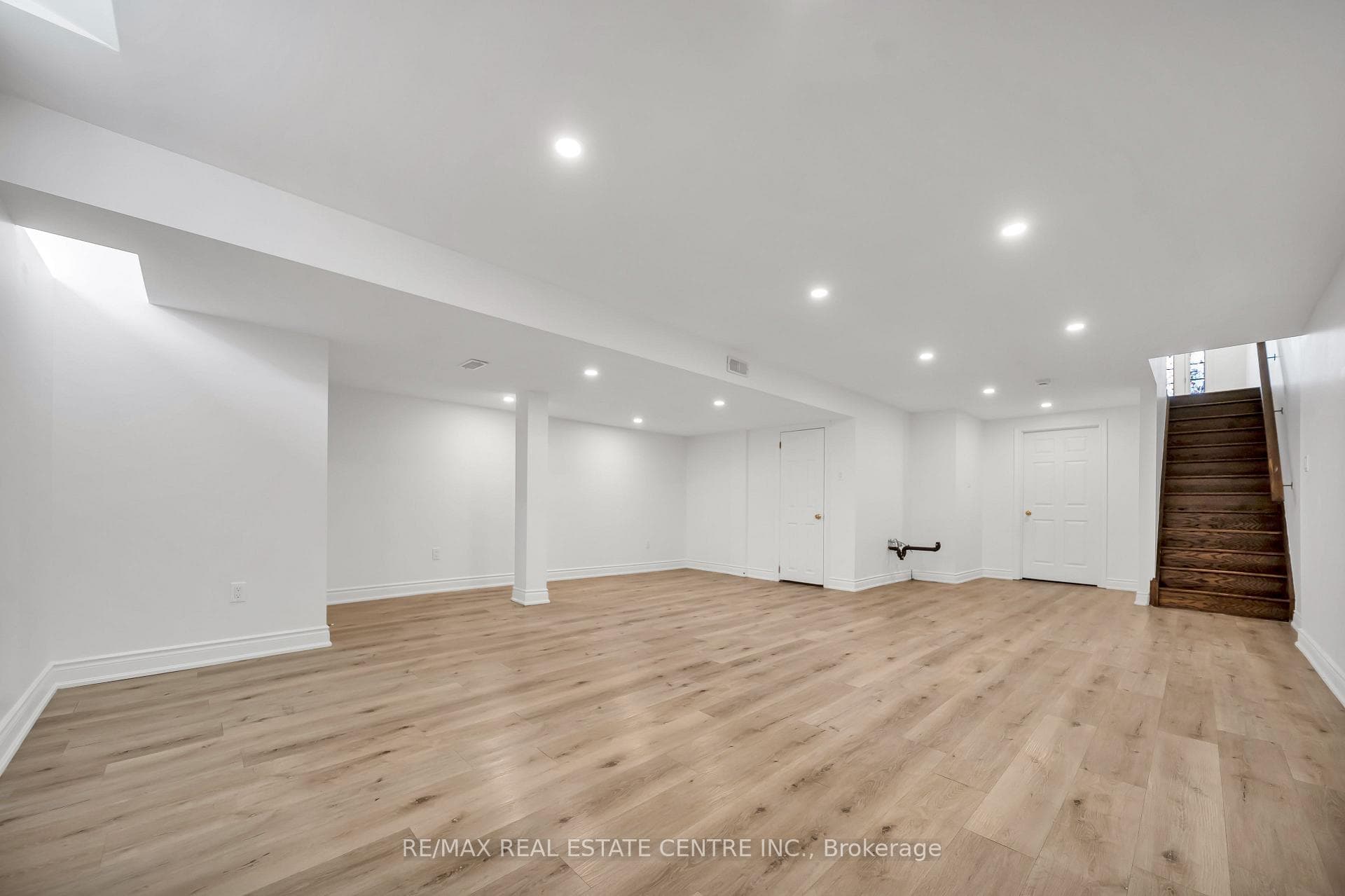 8 Munch Place photo 43