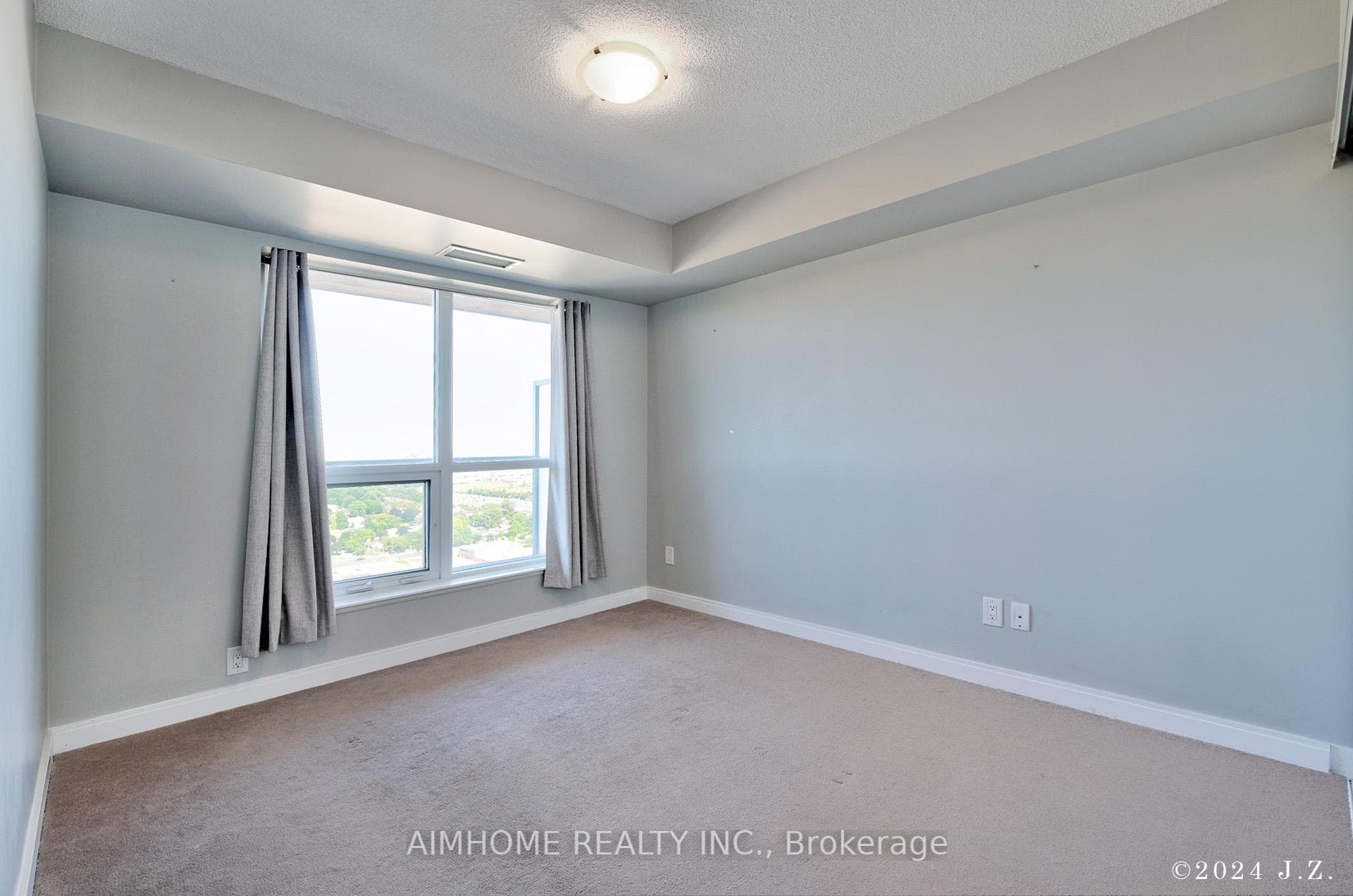 181 Village Green Square Unit 2912 photo 31