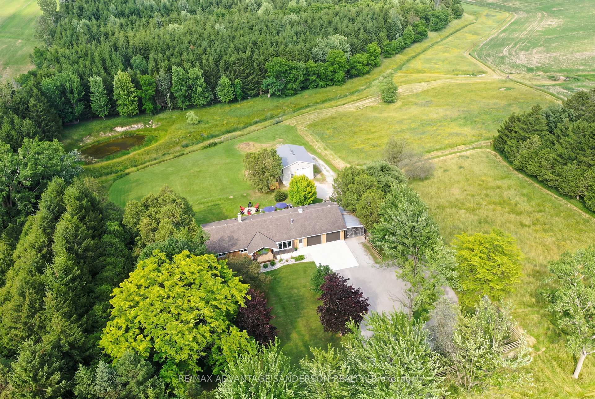 25348 Nairn Road photo 2
