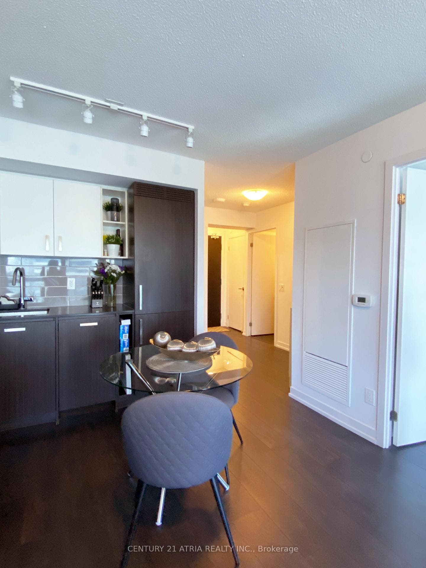 125 redpath Avenue Unit 2803 photo 4
