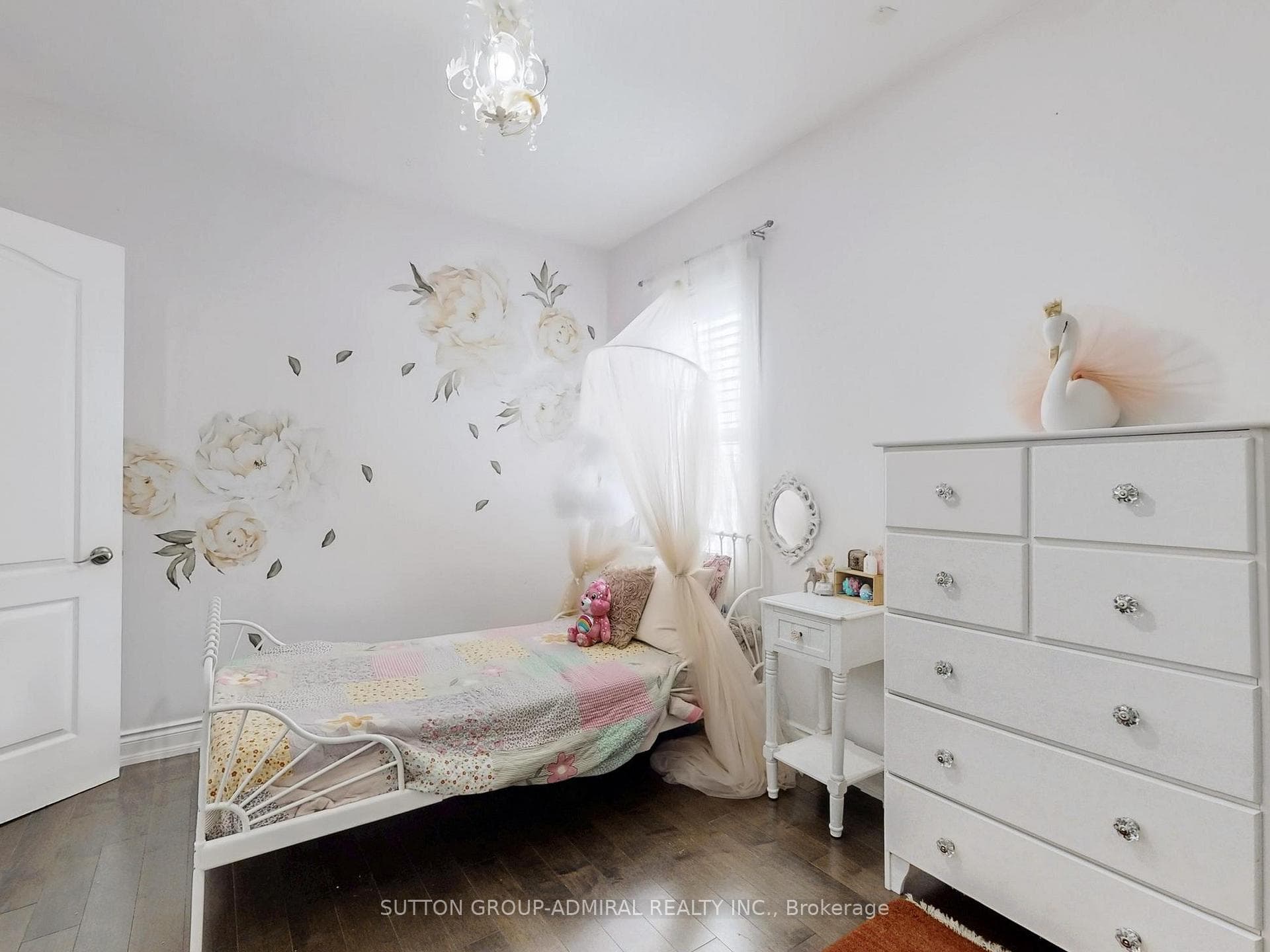 294 Boon Avenue photo 25