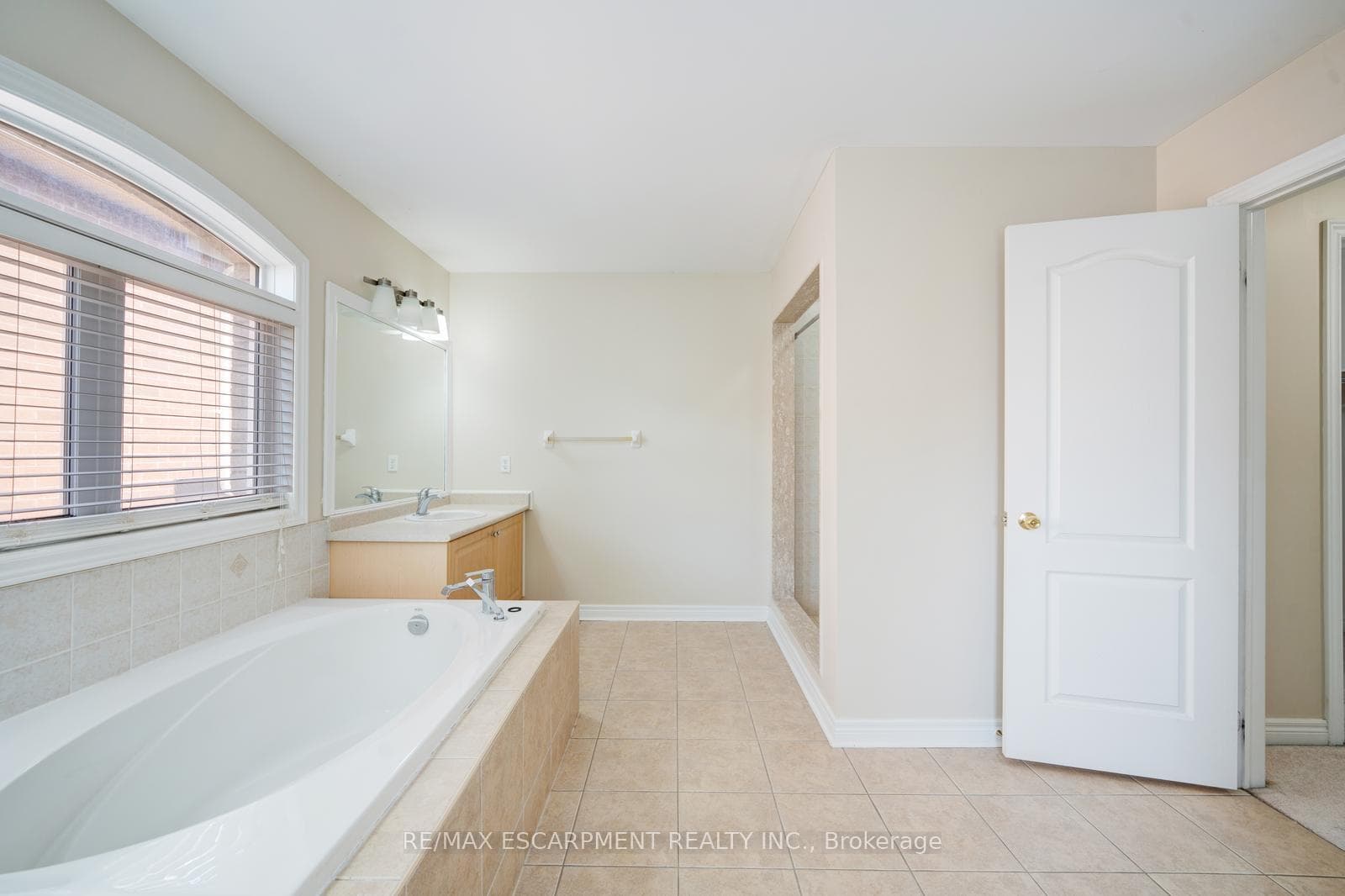 23 Grubin Avenue photo 26