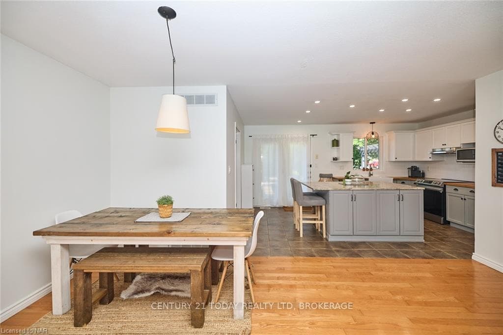 4010 HIXON Street photo 8