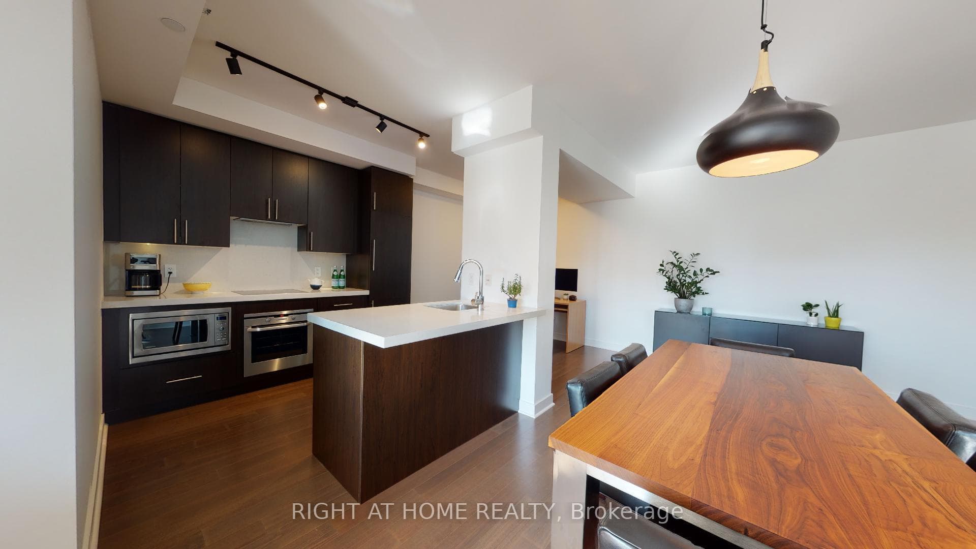 156 Portland Street Unit 720 photo 5
