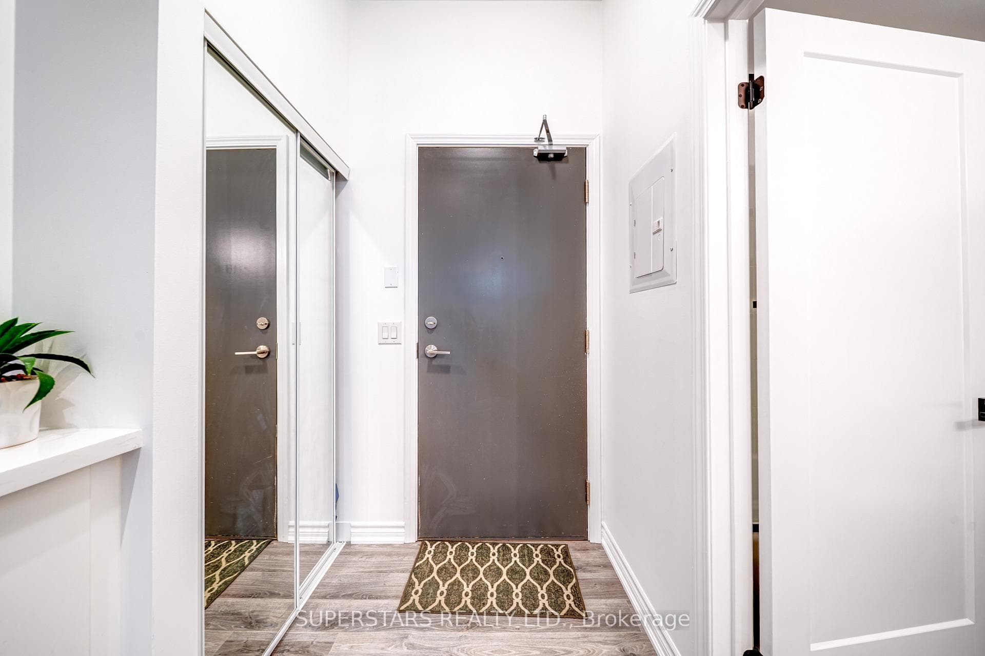 11611 Yonge Street Unit 525 photo 13