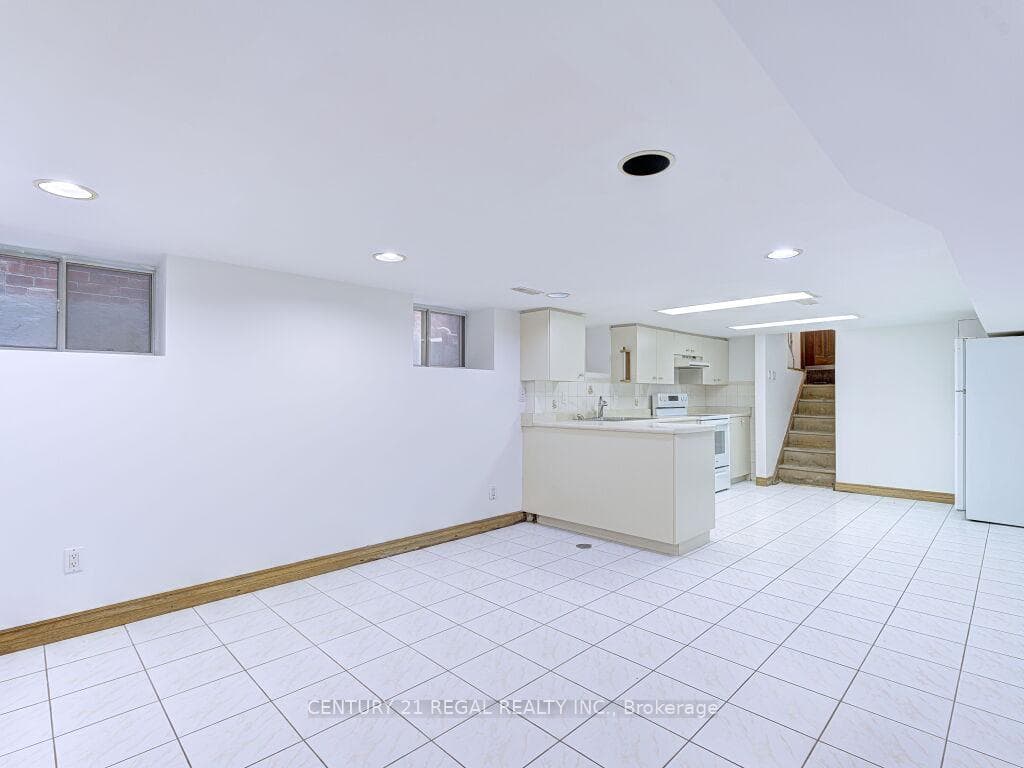 46 Marchmount Road photo 36