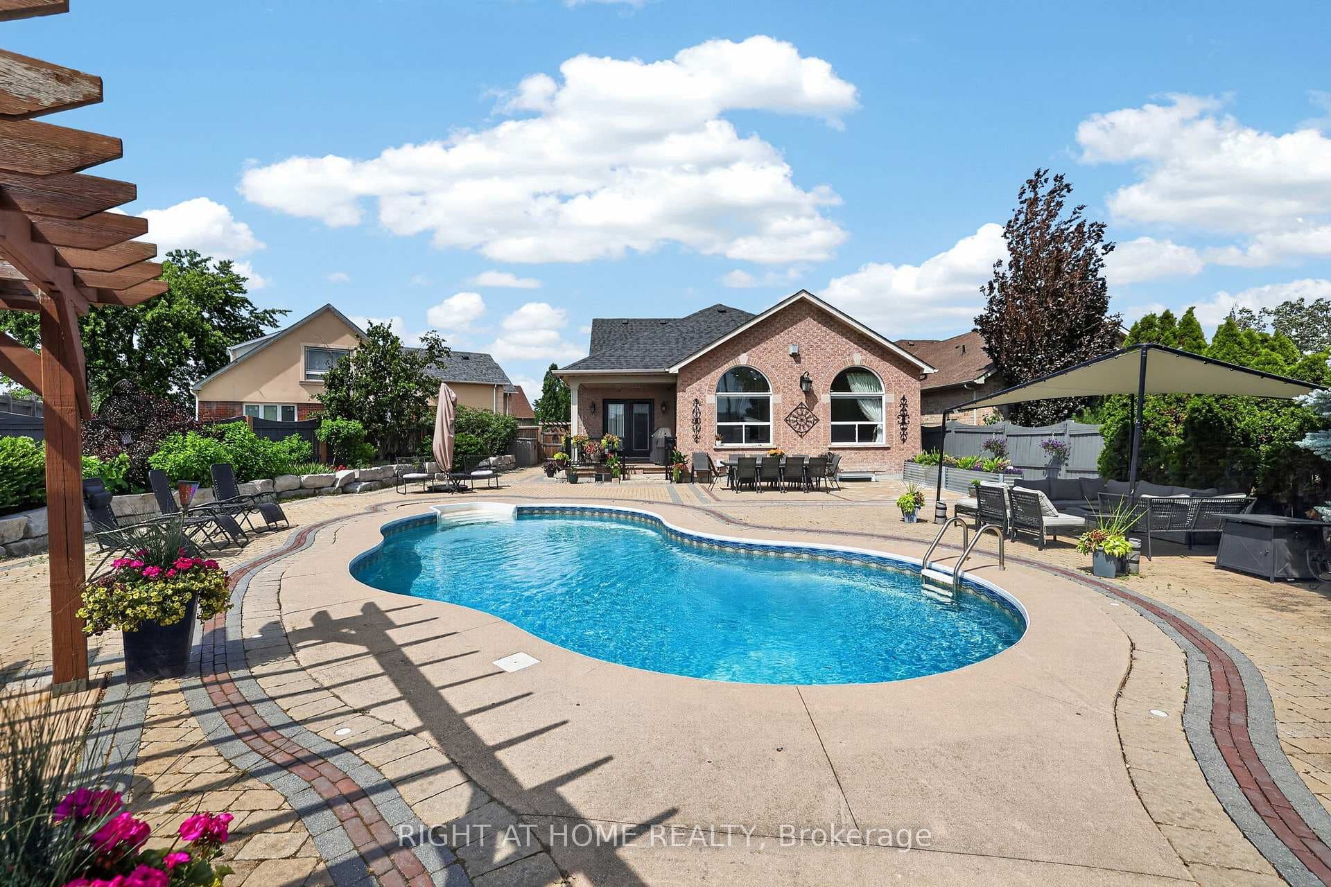 66 Sanremo Court photo 45