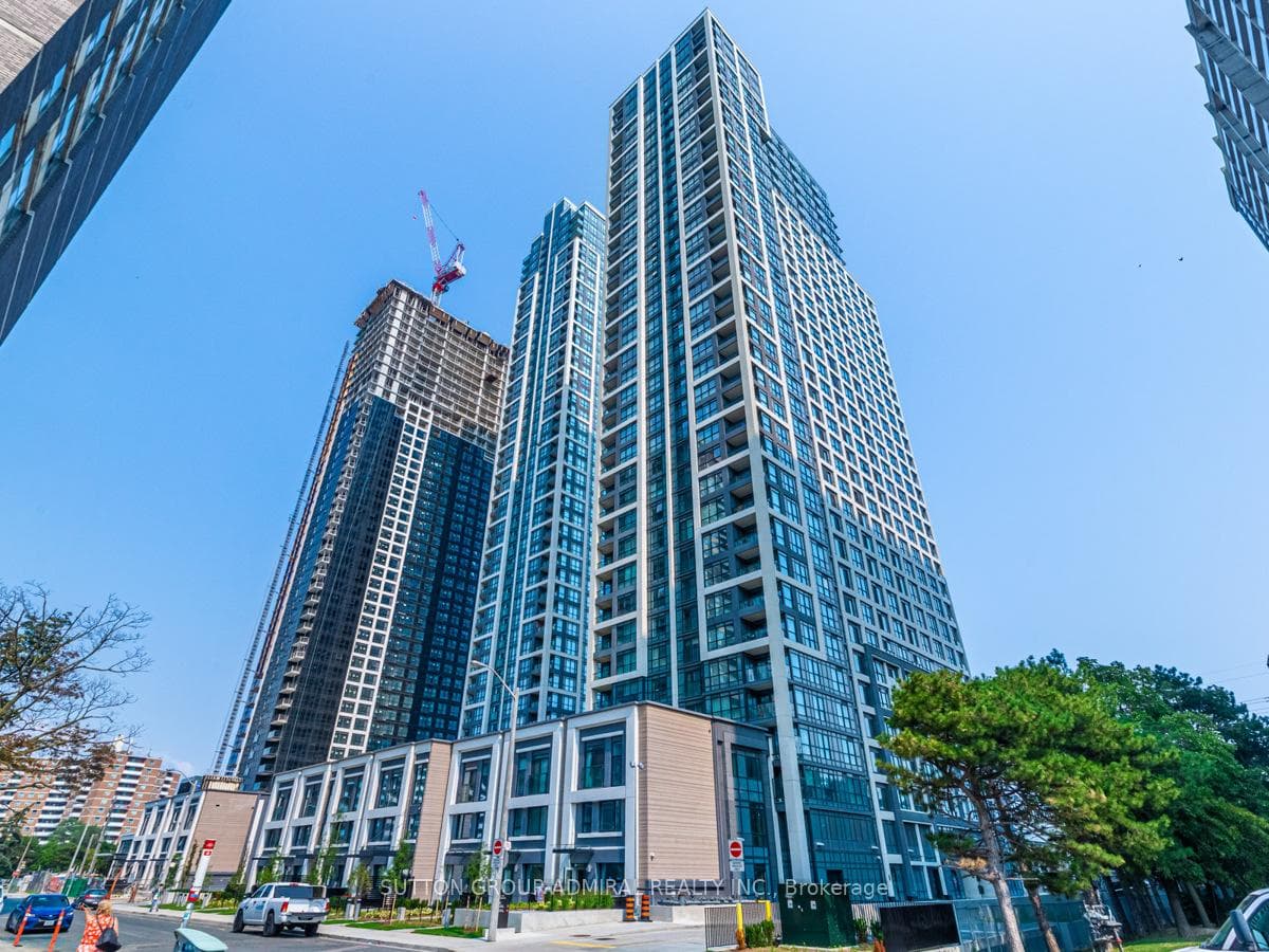 7 Mabelle Avenue Unit 301 photo 2