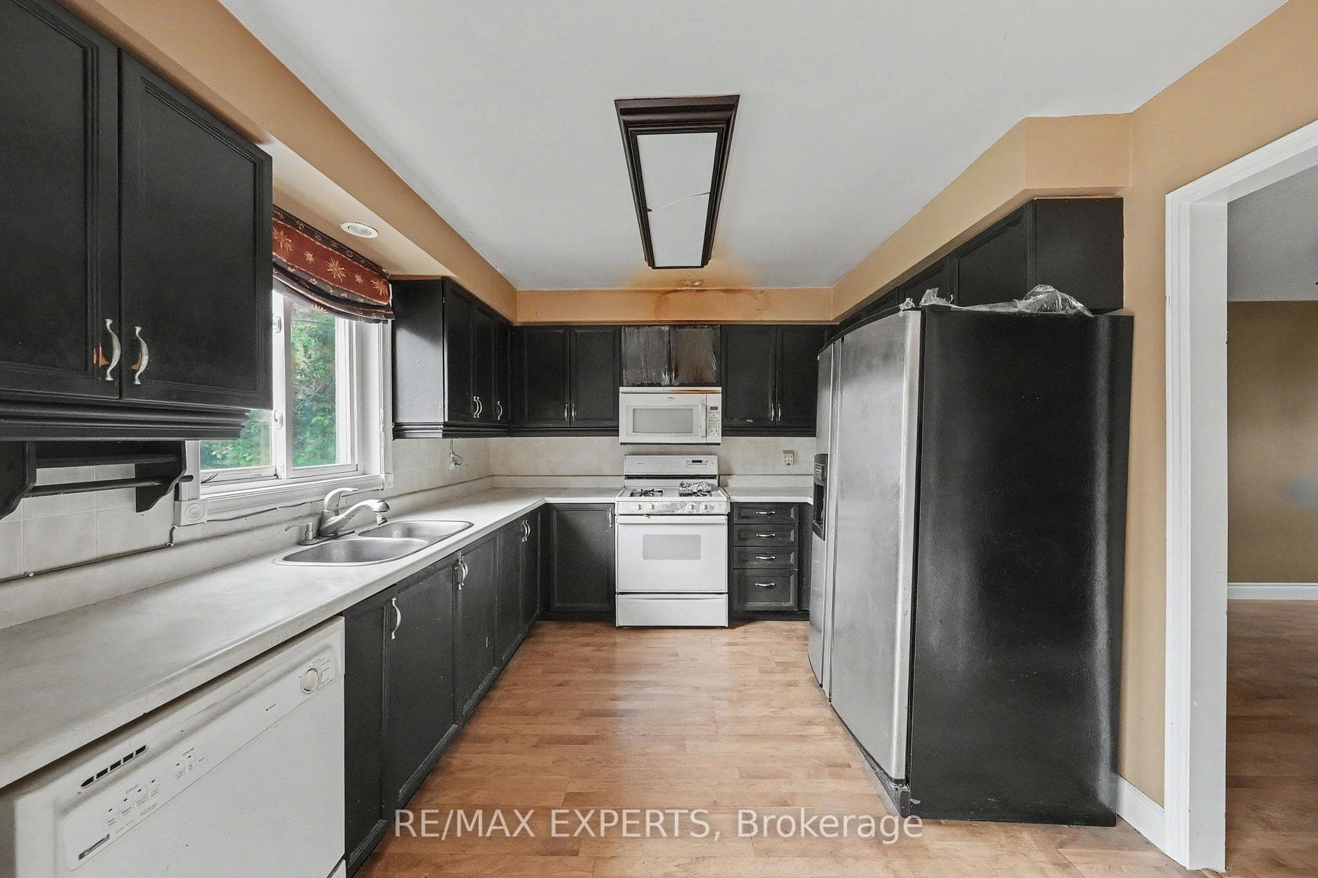 45 Blair Crescent photo 8