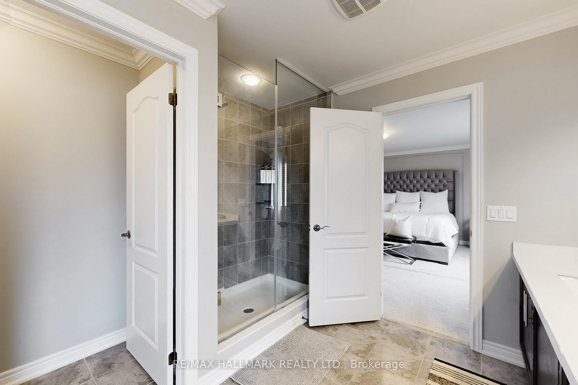 52 Mcechearn Crescent photo 31