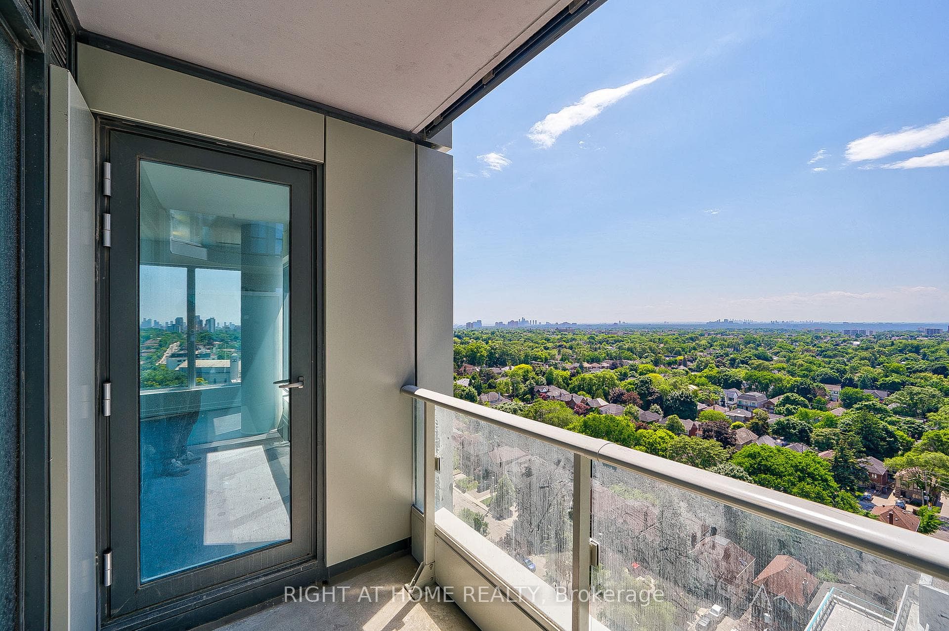 2020 Bathurst Street Unit 1821 photo 27