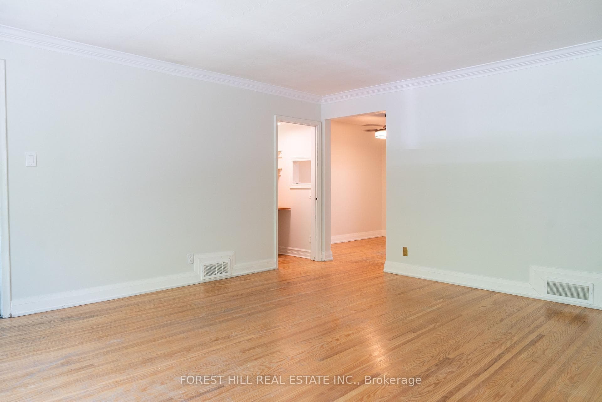 17 Love Crescent Unit Main photo 4