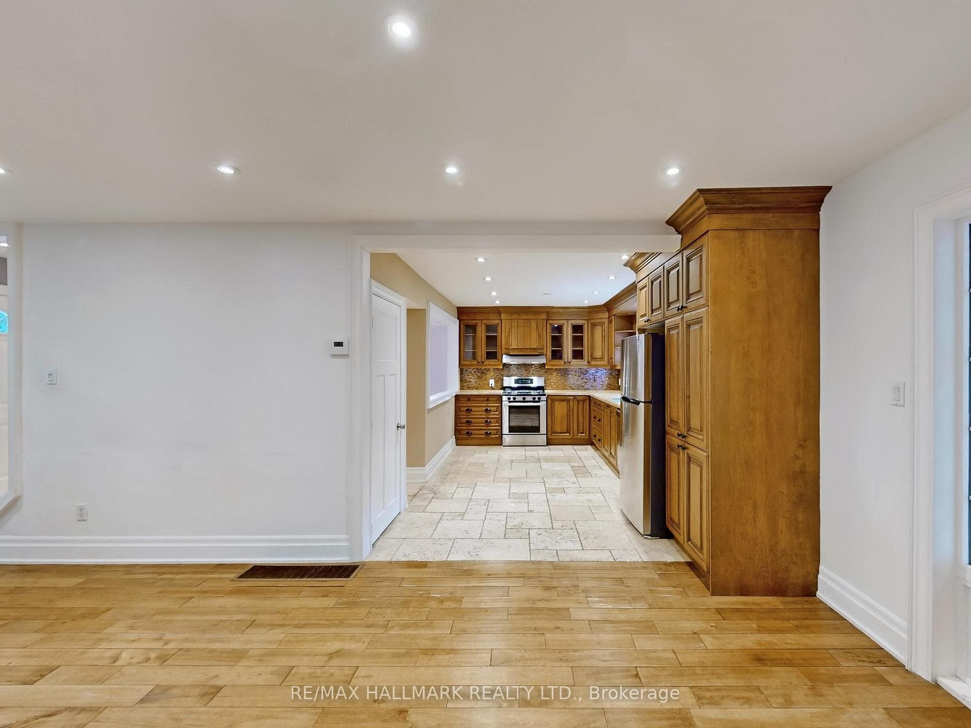 86 Ruggles Avenue photo 9